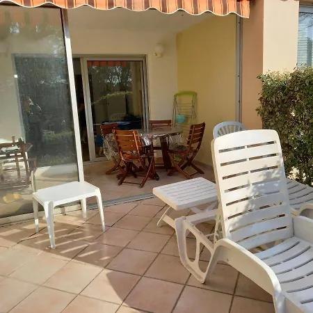 Les Hauts Du Golf Rez De Jardin Piscine Tennis Apartment *